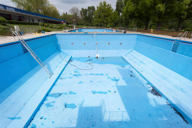 Best 24/7 water damage repair  in Munfordville, KY